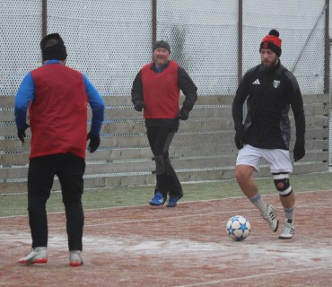 Silvestrovský fotbálek ve Vinarech - 31.12.2024